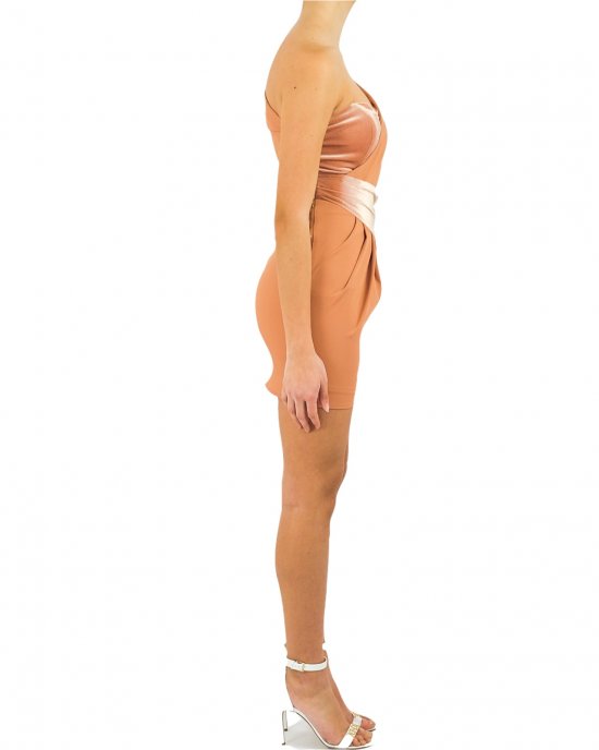 Abito Elisabetta Franchi donna, monospalla, corto, con inserto in vita in velluto, drappeggio laterale, chiusura con zip laterale oro. Rose gold Abito Elisabetta Franchi donna, monospalla, corto, con inserto in vita in velluto, drappeggio laterale, chiusura con zip laterale oro. Rose gold