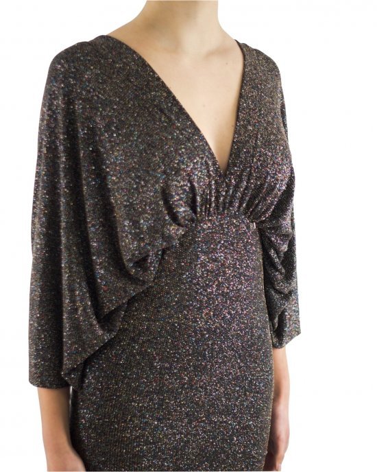 Abito Kocca donna, tipo kimono, corto, in lurex su fondo nero, chiusura sul retro con zip. Nero Abito Kocca donna, tipo kimono, corto, in lurex su fondo nero, chiusura sul retro con zip. Nero